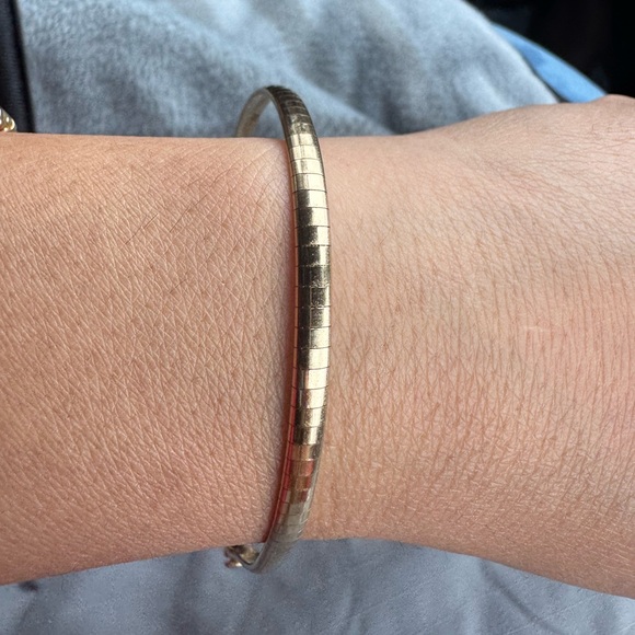 14KT Yellow Gold Plated Omega Bracelet Signed Alabaster - Picture 3 of 5